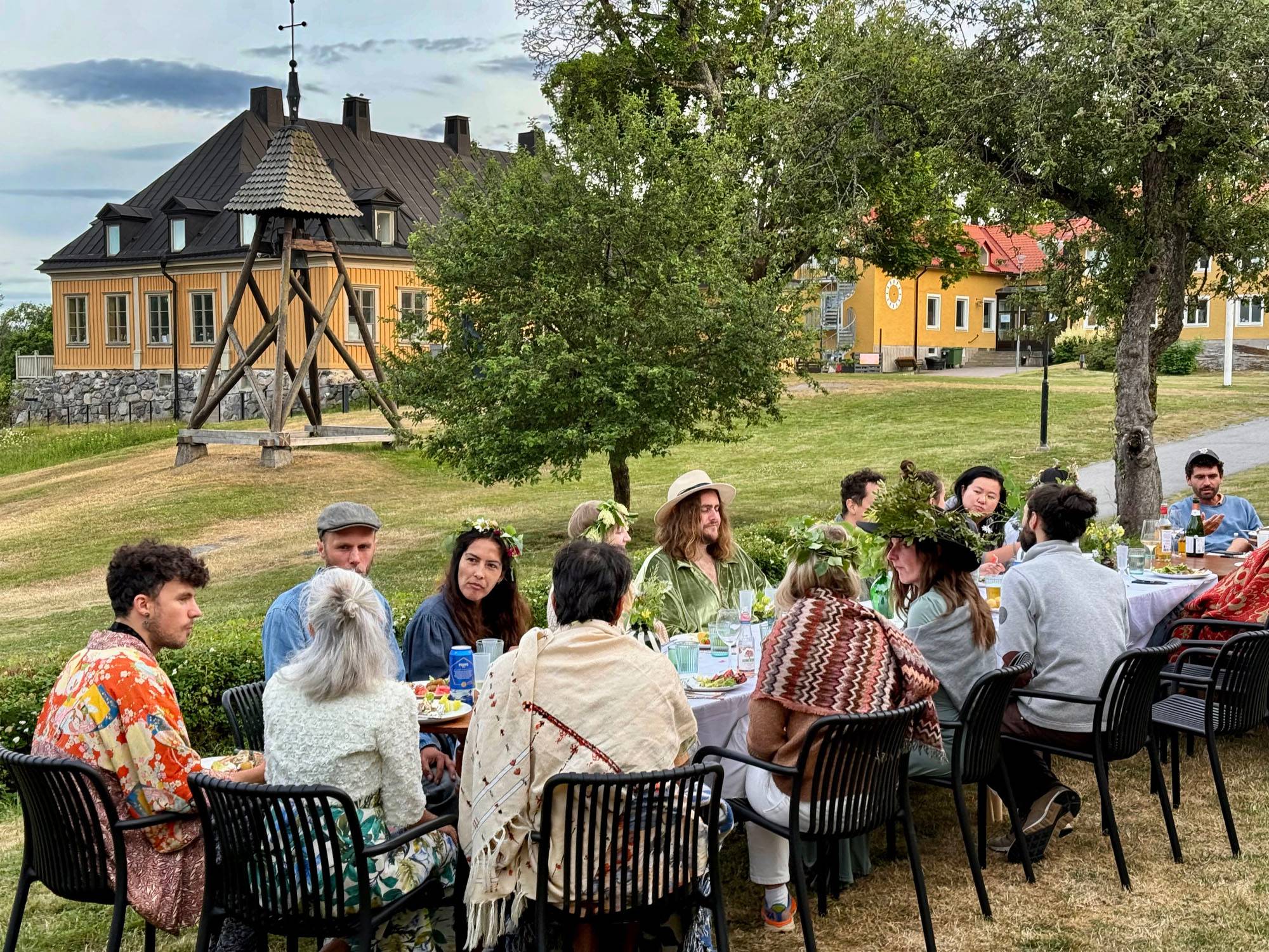 The midsummer table